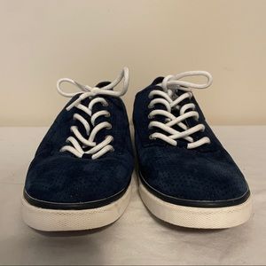 UGG Australia Hally Suede Blue Sneakers Size 8 Women’s